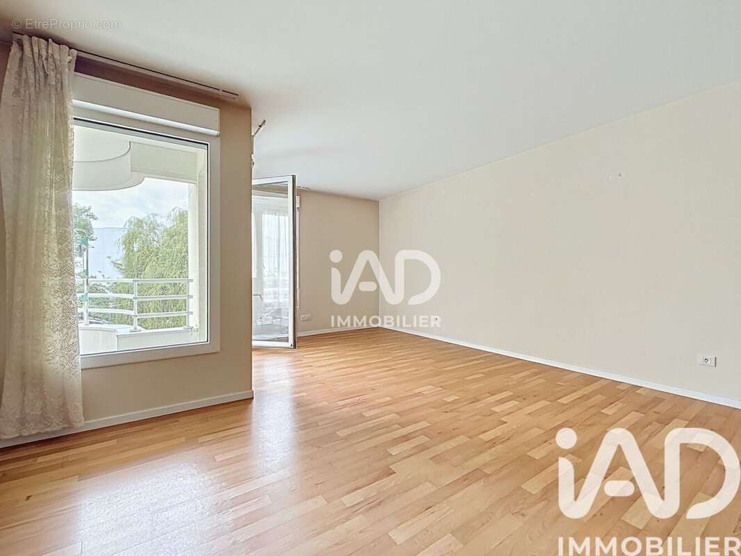 Photo 2 - Appartement à VELIZY-VILLACOUBLAY