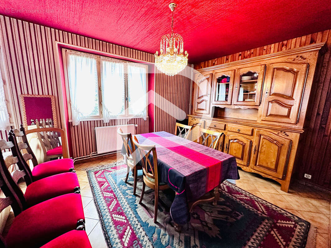 Maison à SONCOURT-SUR-MARNE