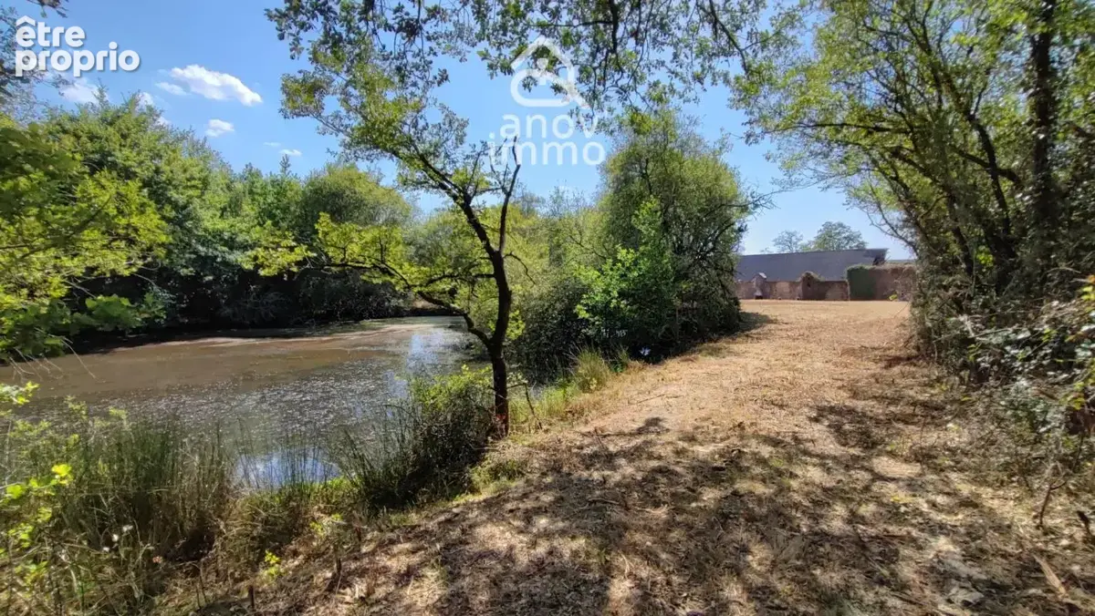 Grange, terrain et plan d'eau - photo 3