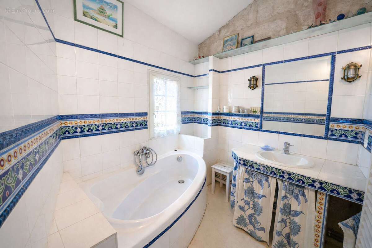 Maison à LUNEL-VIEL