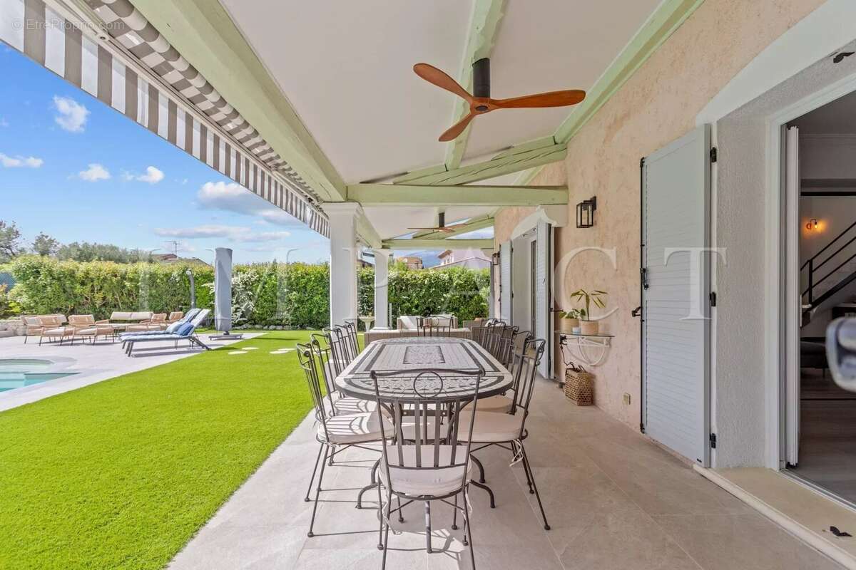 Maison à MOUANS-SARTOUX