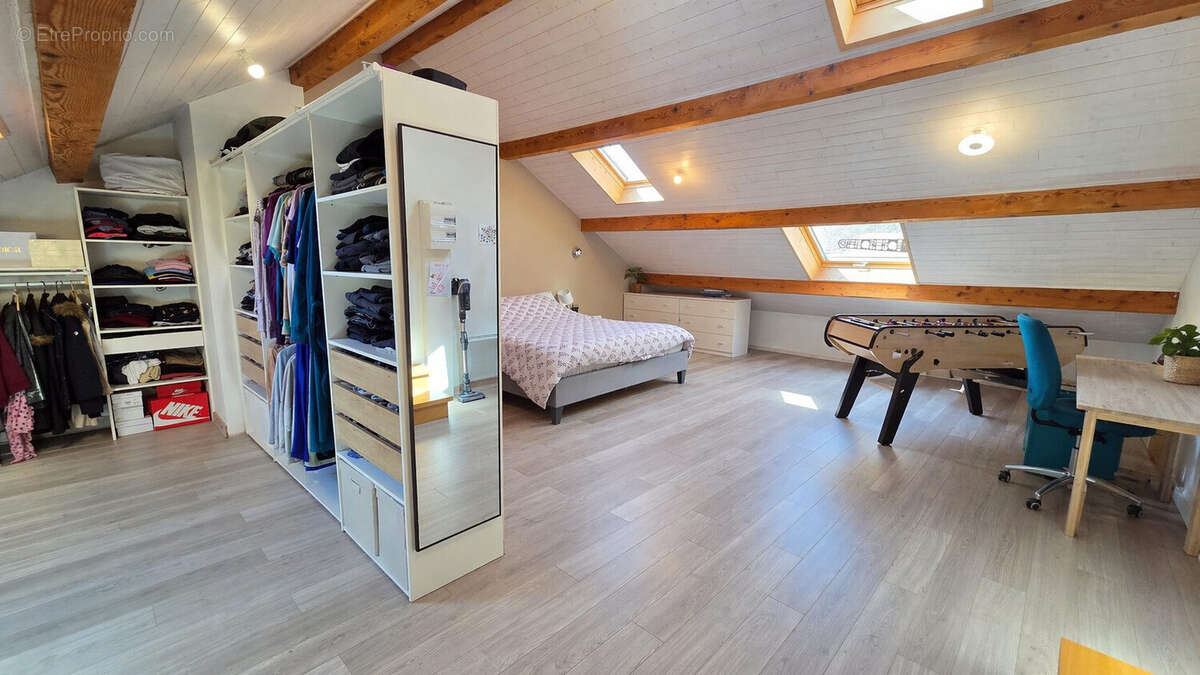 Appartement 149 m² à Messery  - photo 5