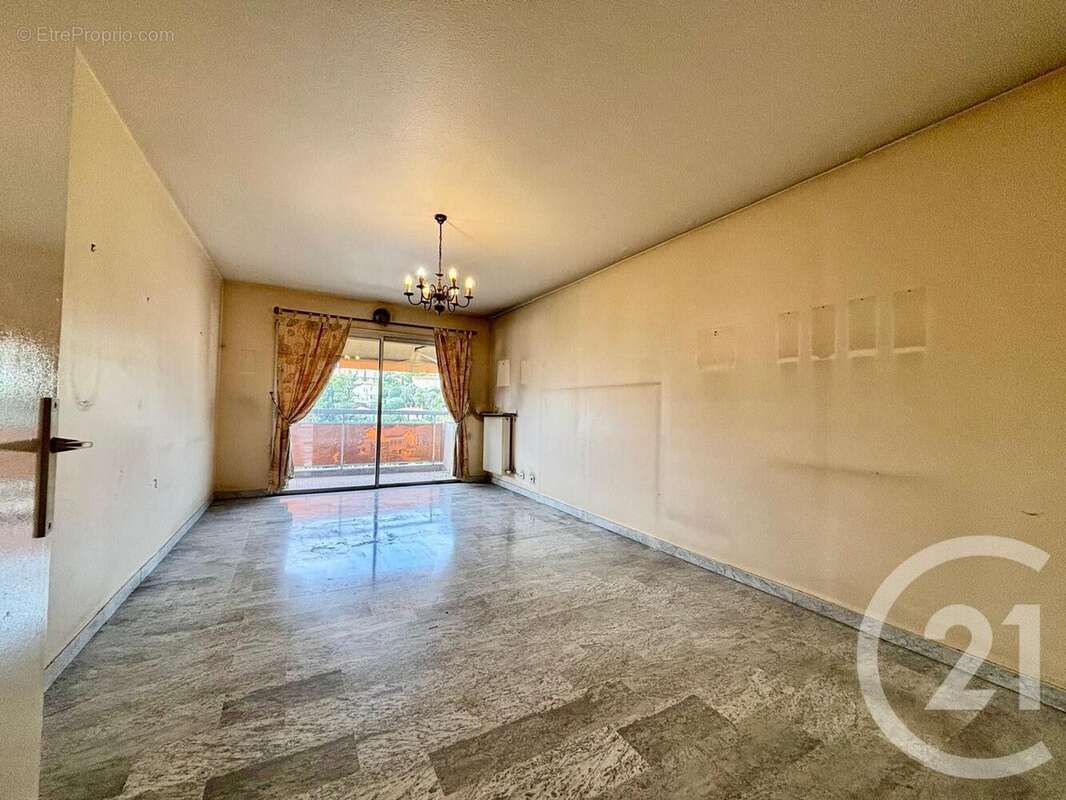 Appartement à LE CANNET