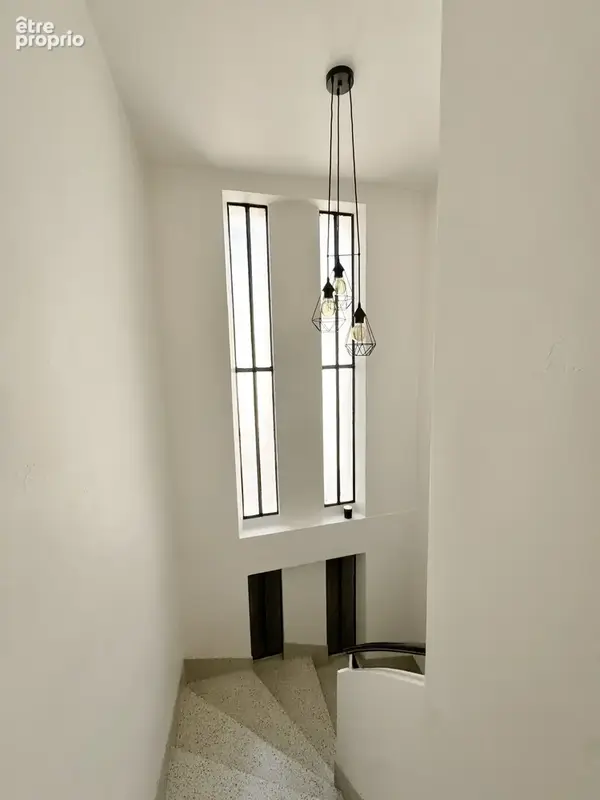 Maison FAMILIALE avec jardin et garage - photo 8