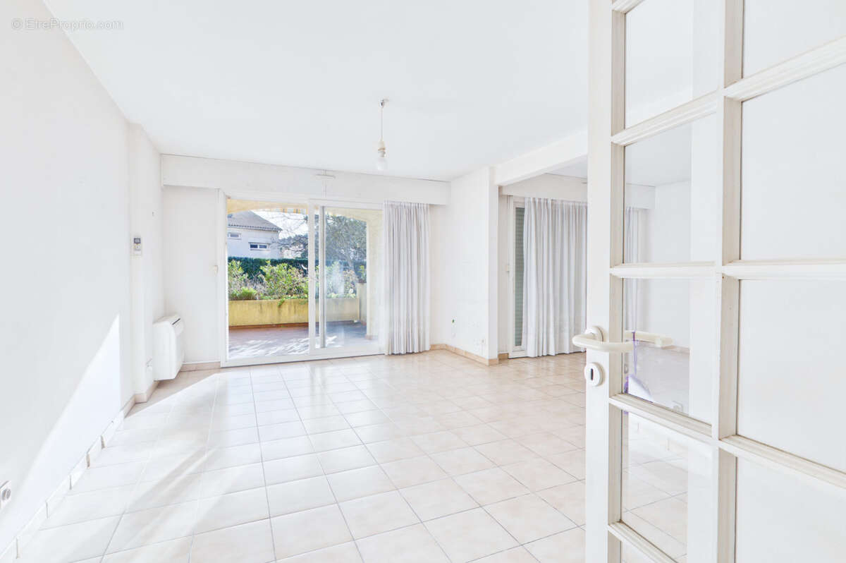 Appartement à HYERES