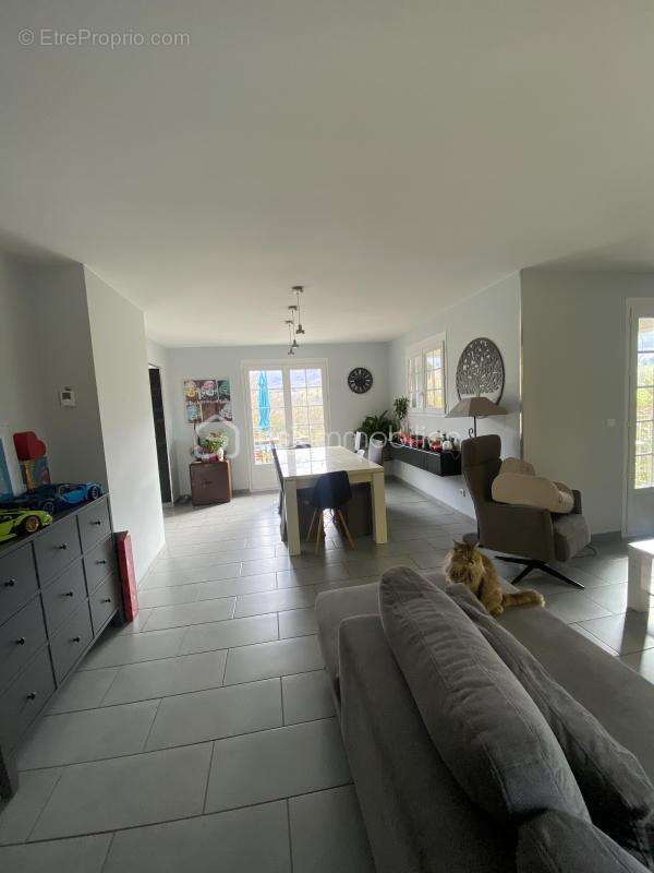 Maison, 5 chambres, grand jardin et atelier - photo 16