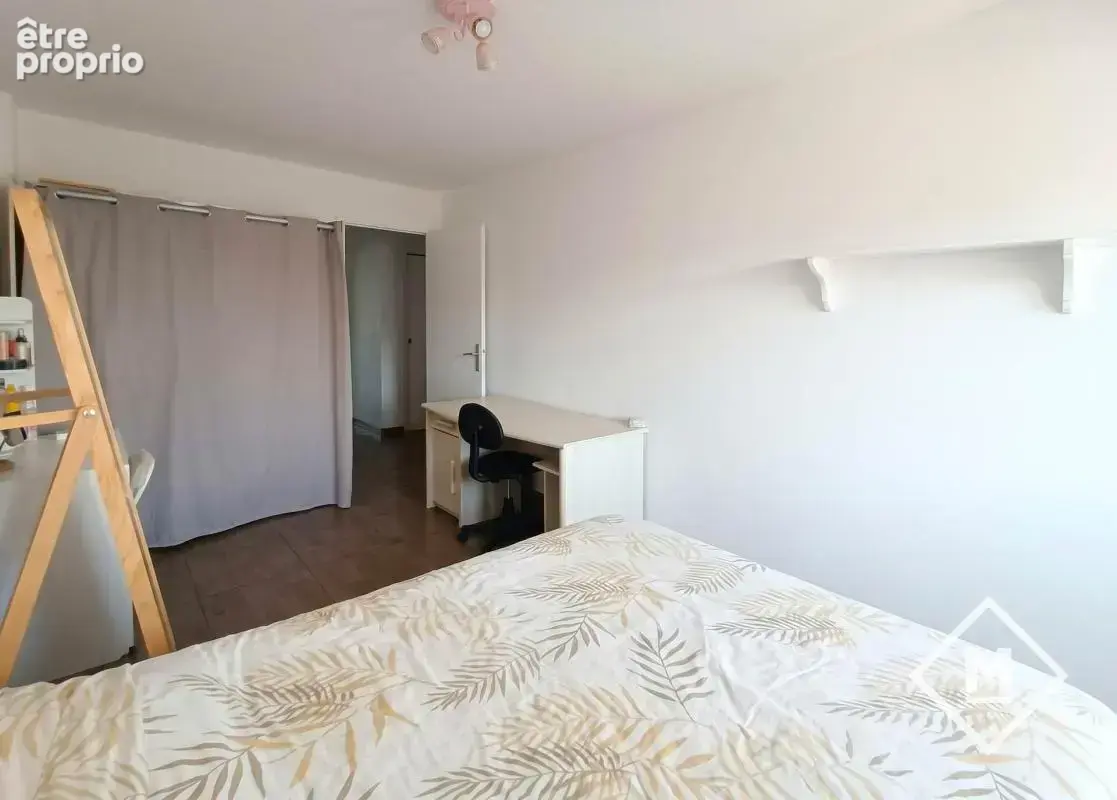 Lumineux appartement T4 avec balcon à Marseille 10ème, idéalement situé - photo 7