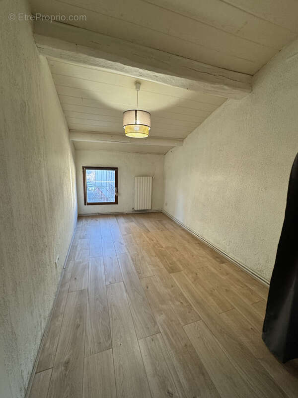 Appartement à SAINT-JUST-SAINT-RAMBERT