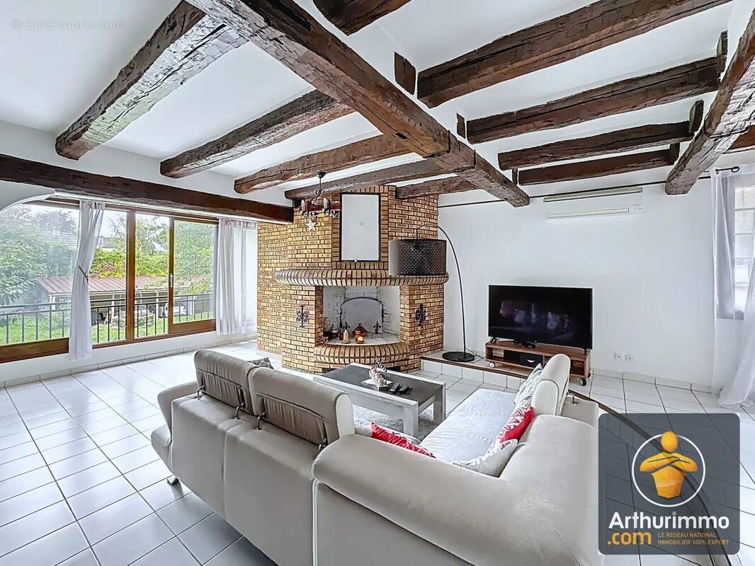 Maison à LIMEIL-BREVANNES