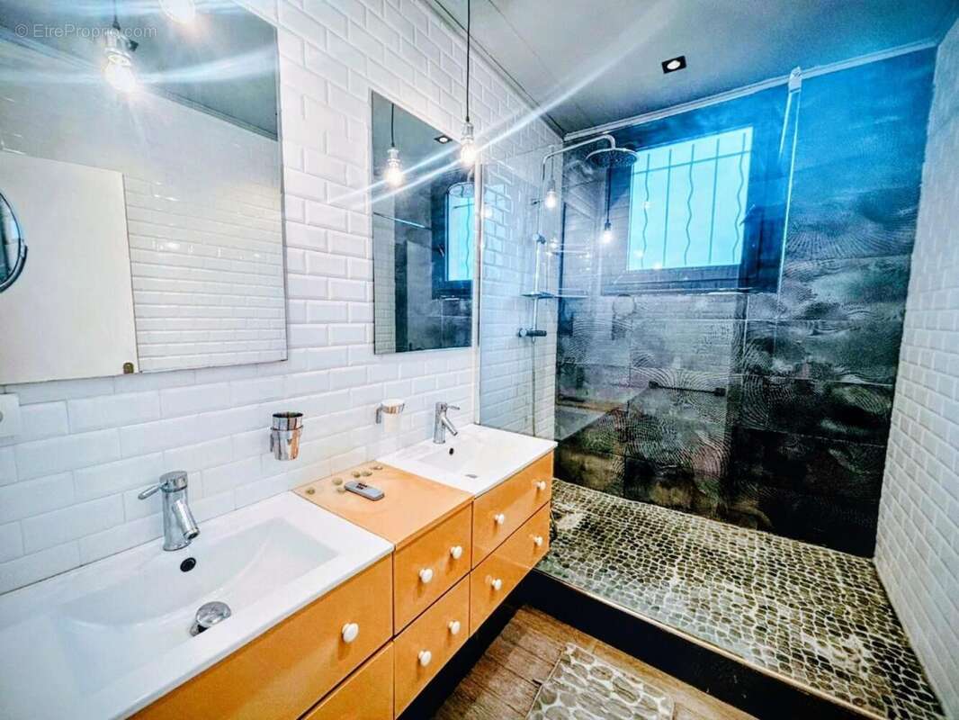 Photo 8 - Appartement à EGUILLES