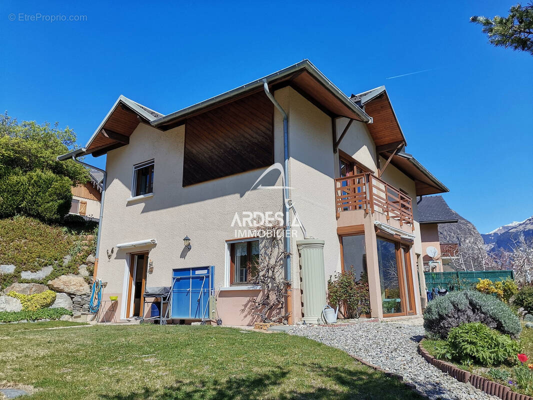 Maison à SAINT-JEAN-DE-MAURIENNE