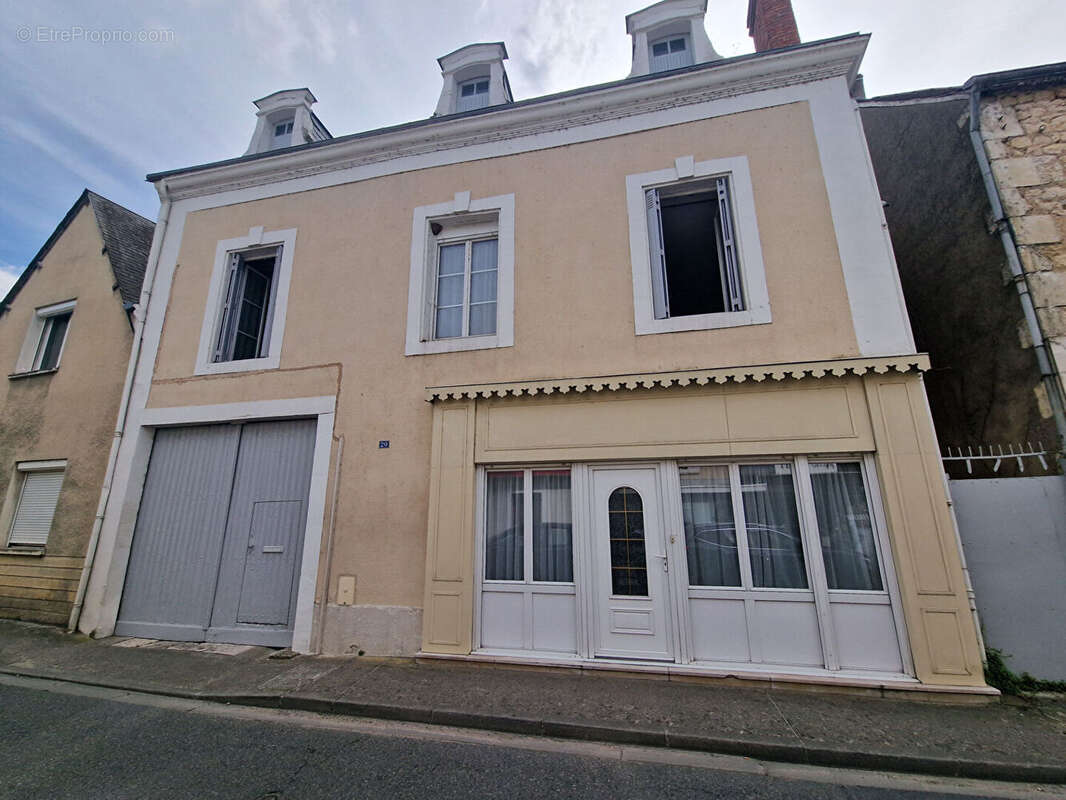 Maison à TOURNON-SAINT-MARTIN