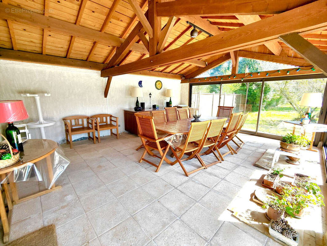 Maison à VILLIEU-LOYES-MOLLON