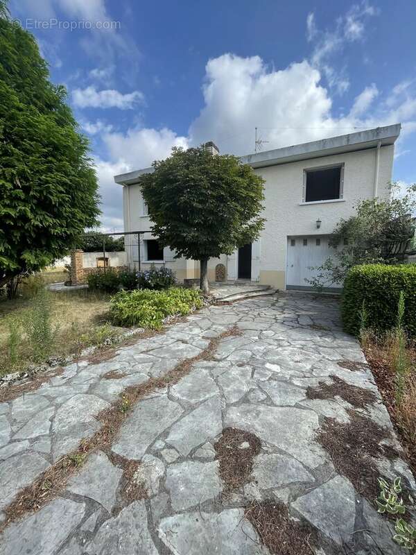 Maison familiale avec sous-sol complet et terrain constructible - bergerac - photo 5