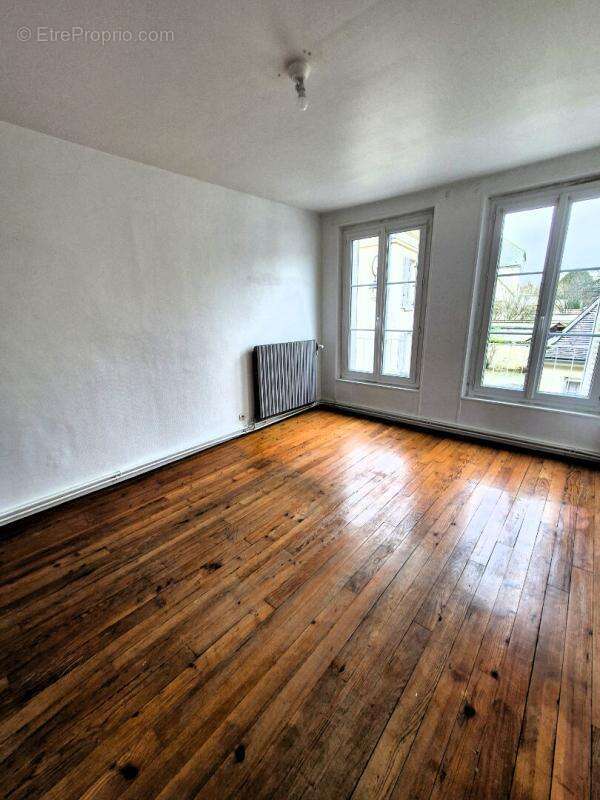 Appartement à CREPY-EN-VALOIS