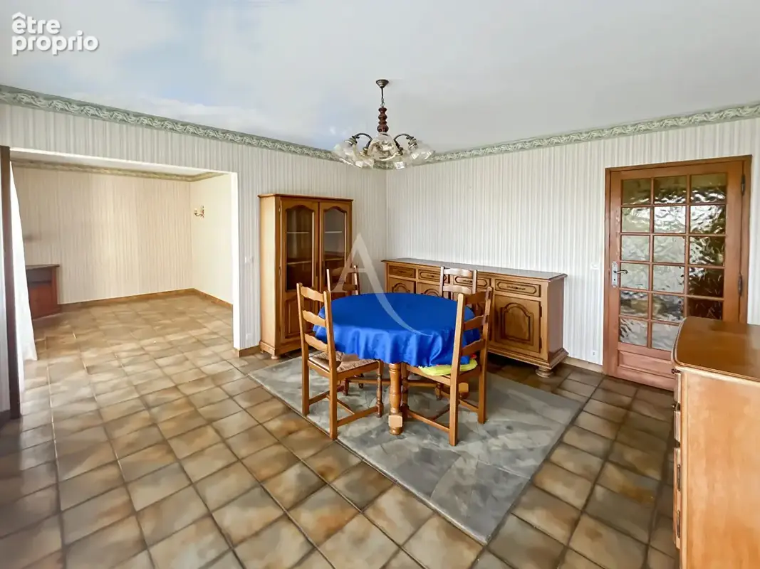 Appartement à LES MUREAUX