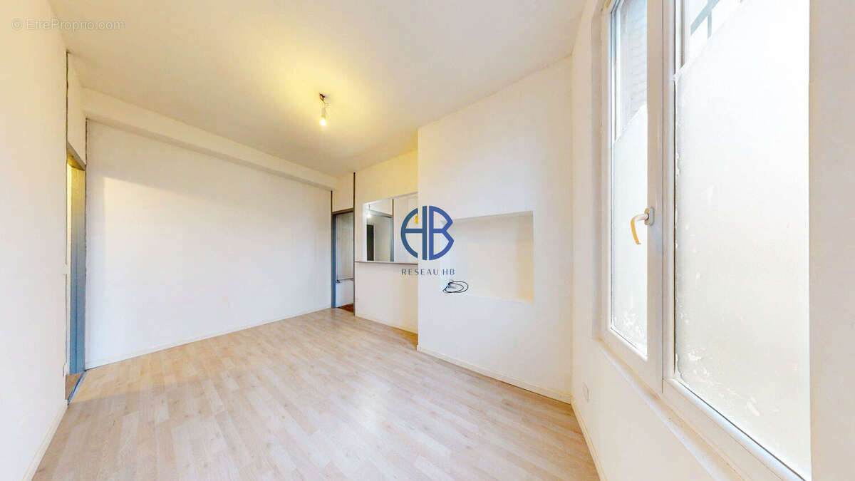 Appartement à AUBERVILLIERS