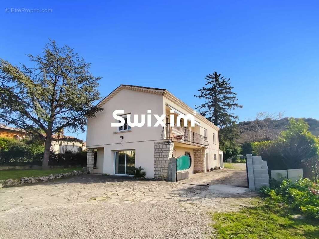 Maison à CHATEAUNEUF-DU-RHONE