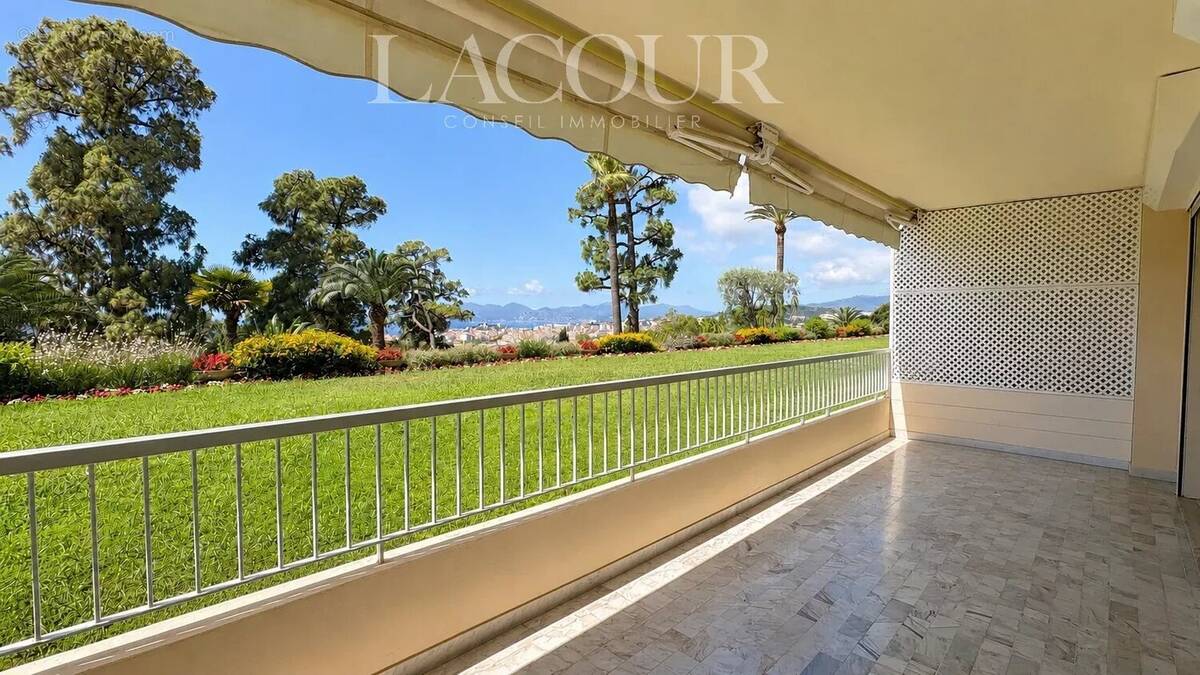 Appartement à CANNES
