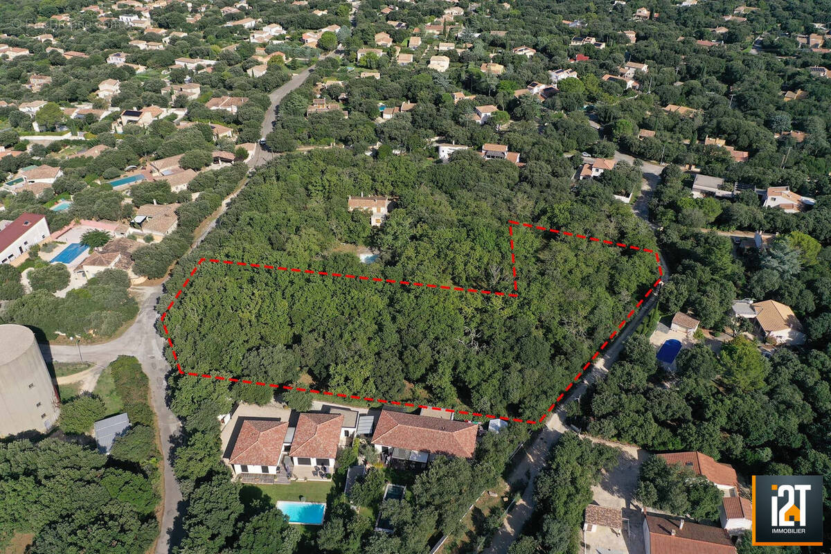 Terrain à SAINT-SIFFRET