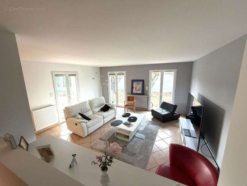 Maison à ROMANS-SUR-ISERE