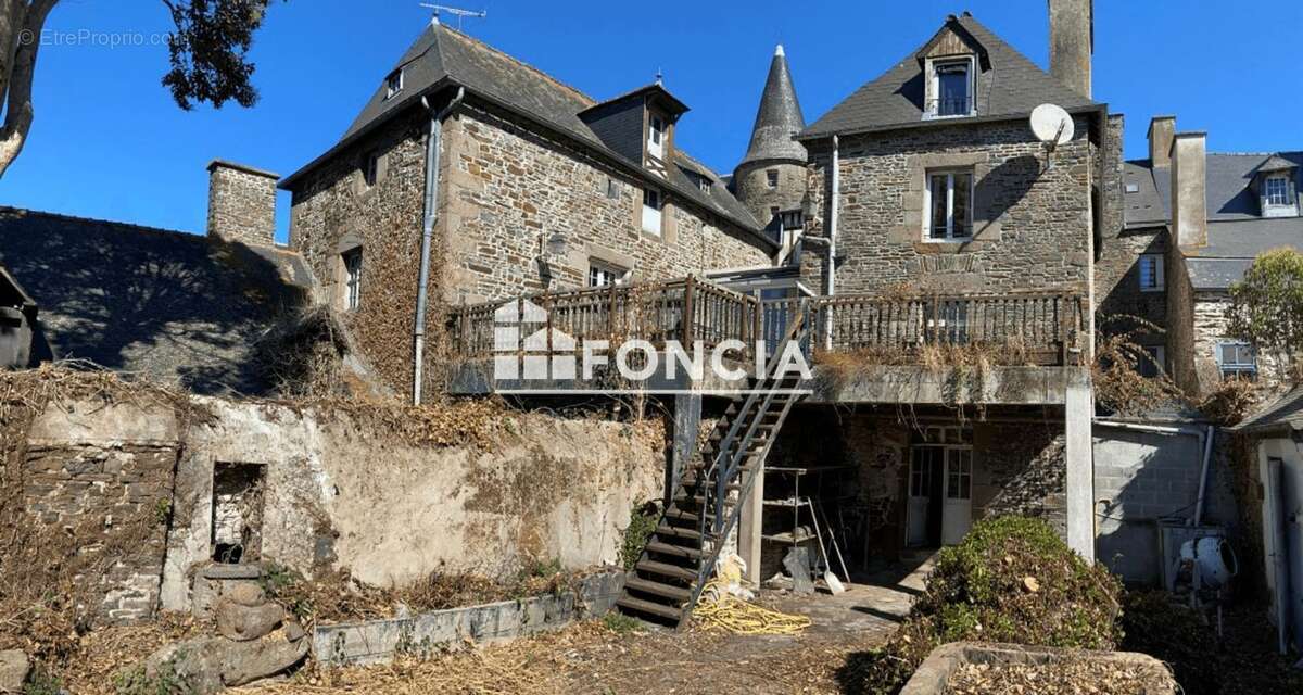 Maison à DOL-DE-BRETAGNE