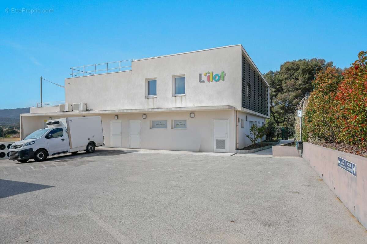 Commerce à LA SEYNE-SUR-MER