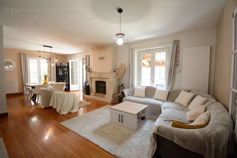 Maison à LA ROCHEFOUCAULD