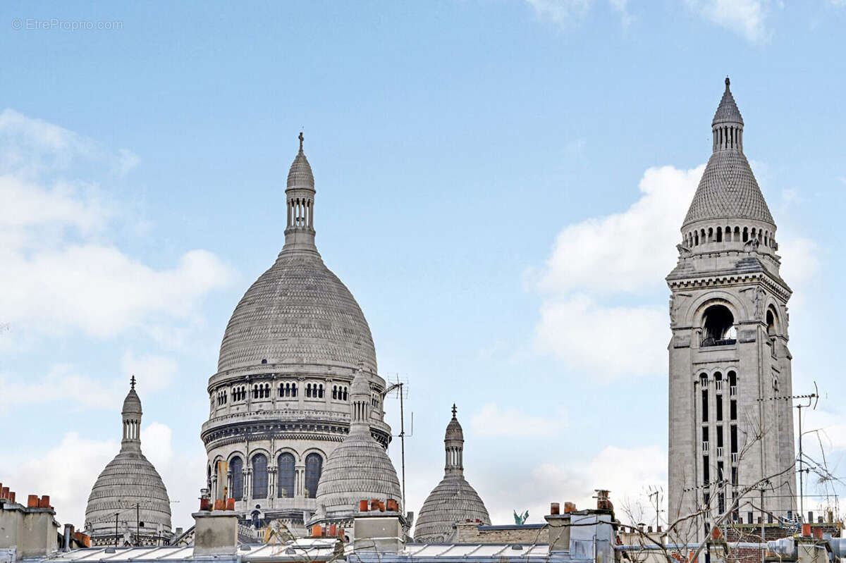 Appartement à PARIS-18E