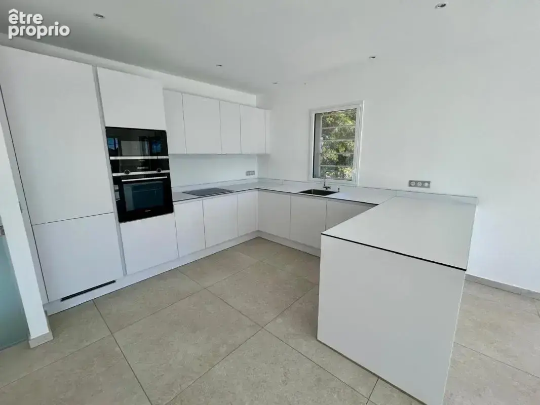 A vendre : villa t6 168m² neuve vue mer - cavalaire-sur-mer - photo 4
