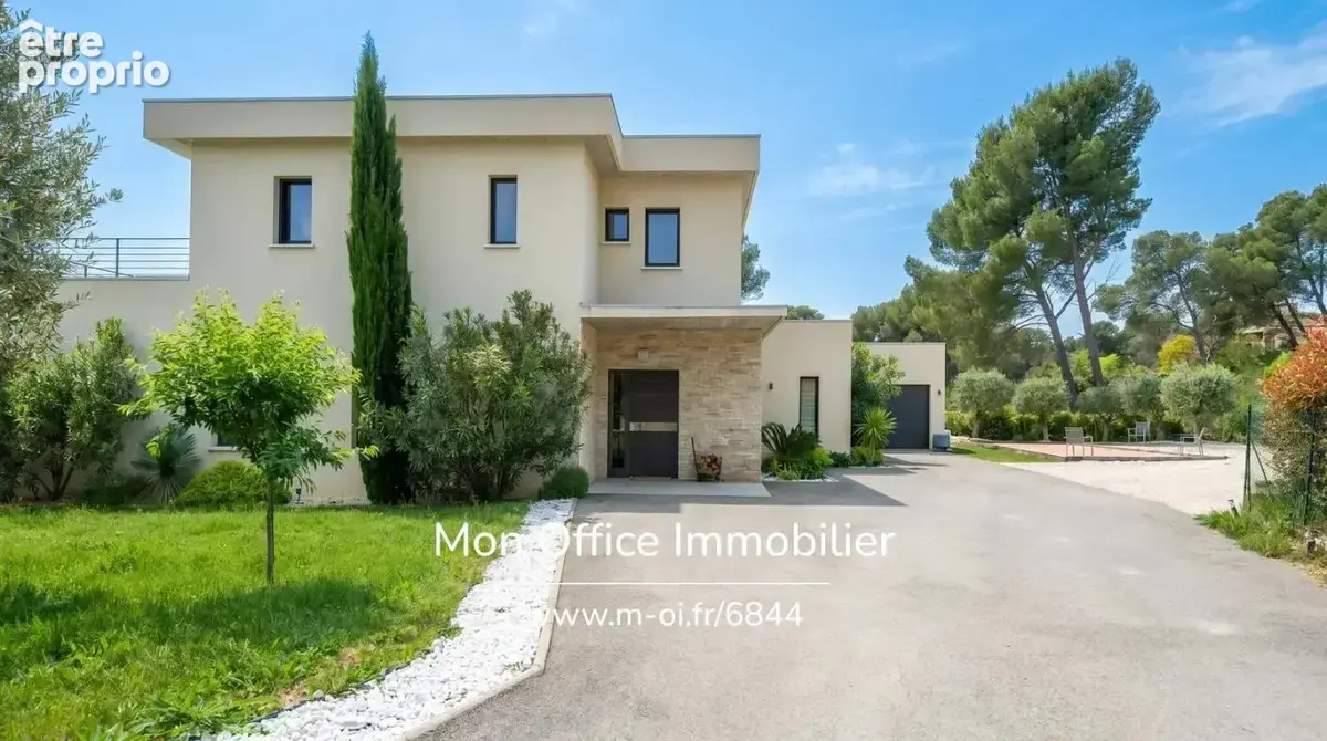 Référence : 6844-AUS. - Maison contemporaine, 4 chambres, Jardin, piscine et garage - Ventabren - photo 4