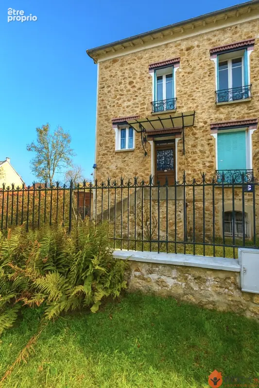 Maison à COUPVRAY