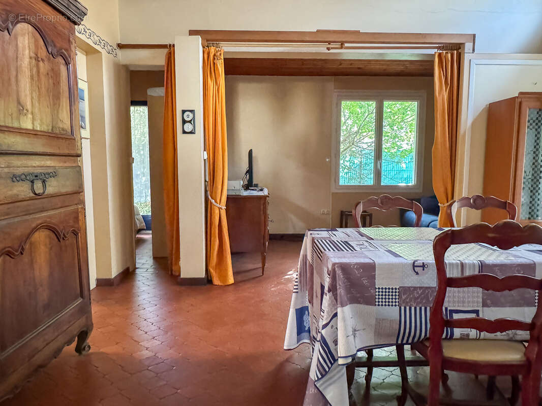 Maison à LES MATHES