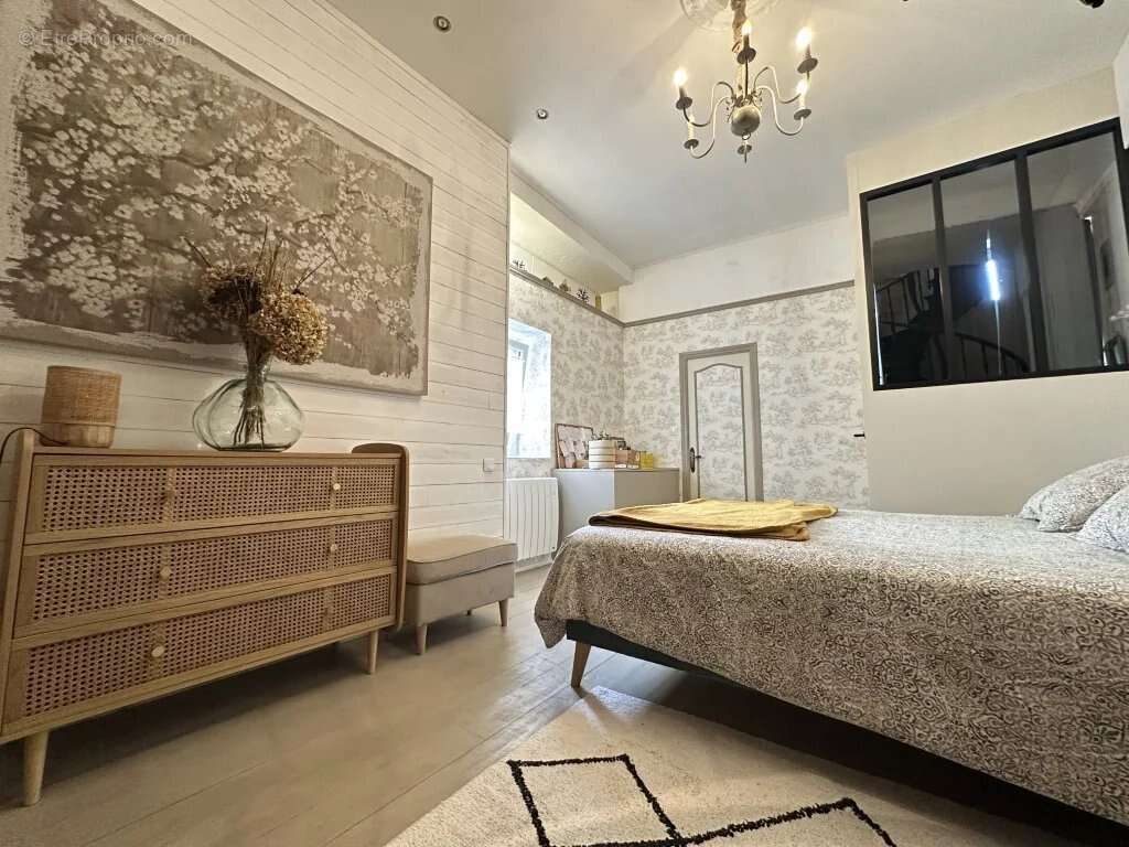 Duplex T2 avec terrasse au cœur historique de Dinan - photo 4