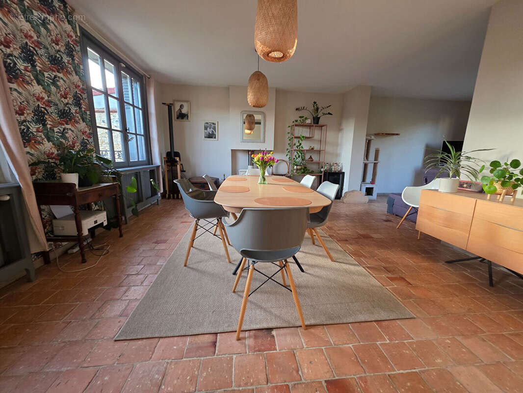 Maison à REUIL-SUR-BRECHE