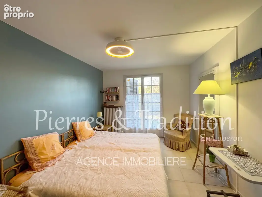 Exclusivité ! Maison de plain-pied avec piscine sur près de 1 500 m² de terrain - photo 4