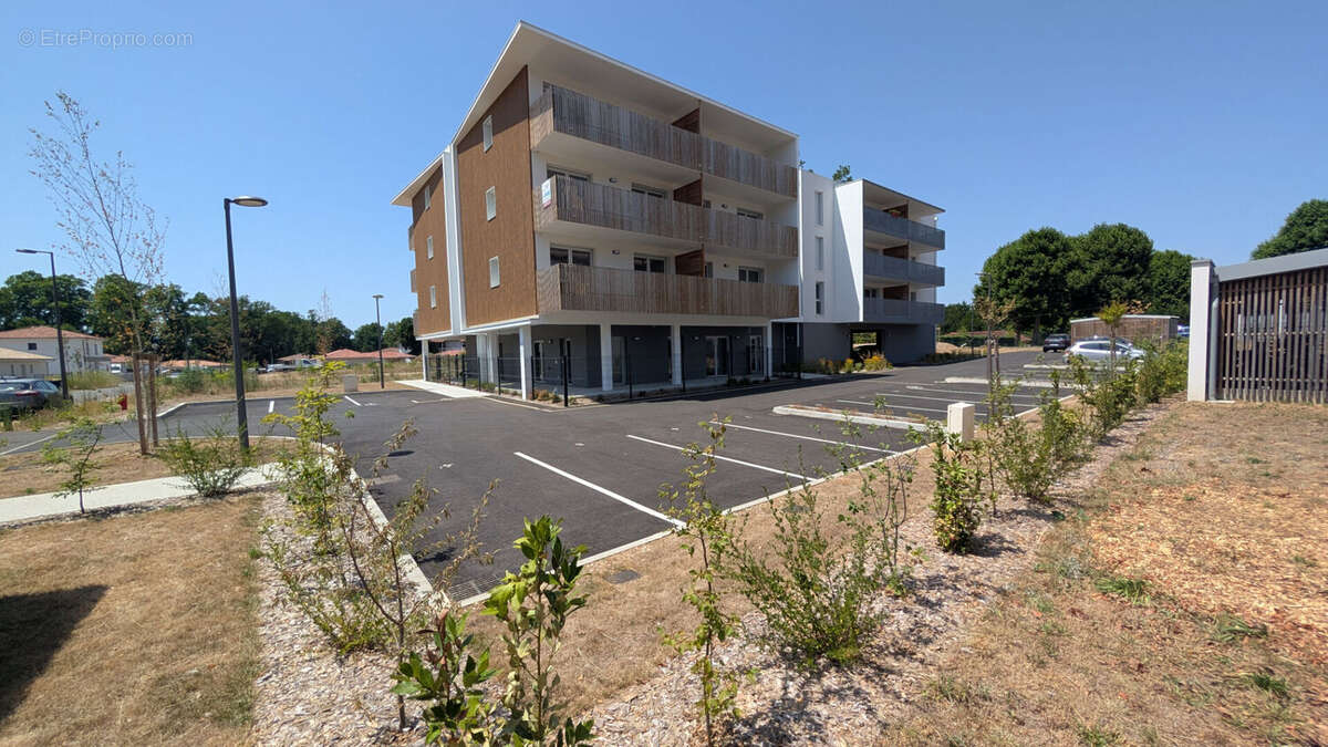Trsè bel appartement T2  à Mont de Marsan de 43.29 m2 - photo 6