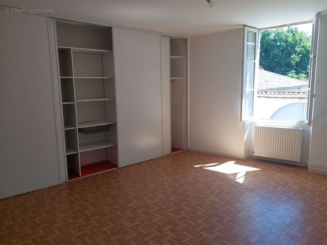 Maison à CASTETS-EN-DORTHE