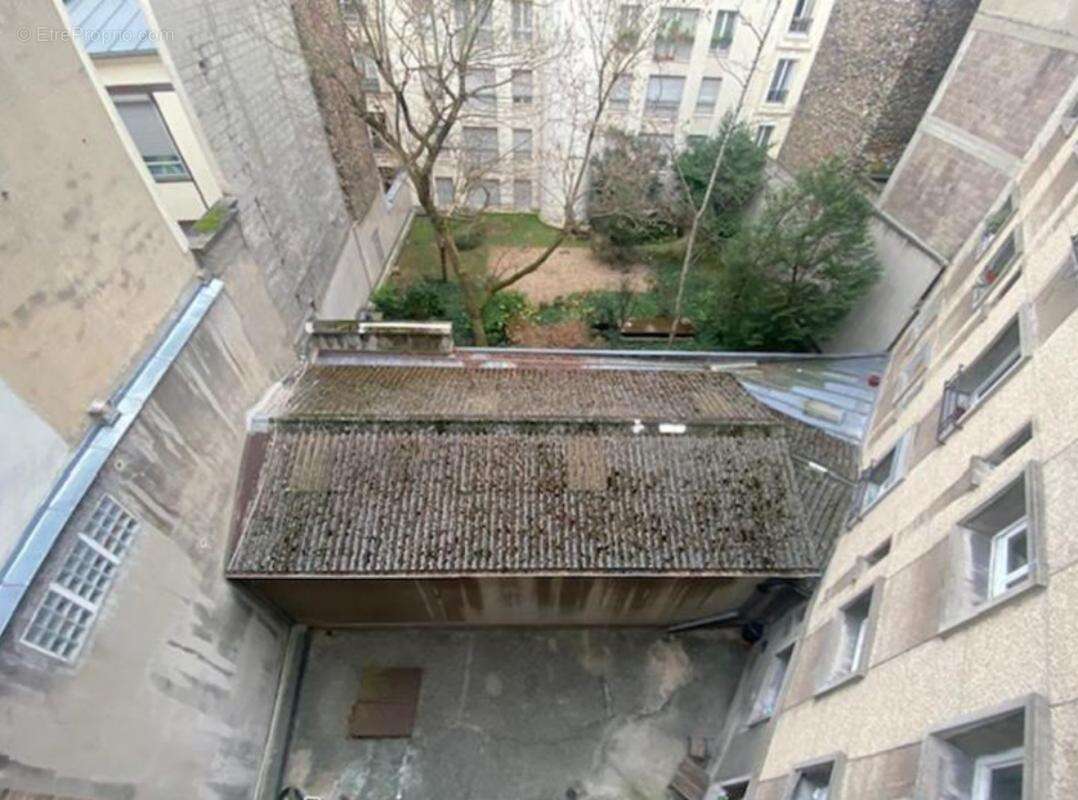 Commerce à PARIS-11E