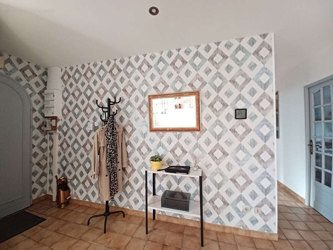 Maison à AMBARES-ET-LAGRAVE