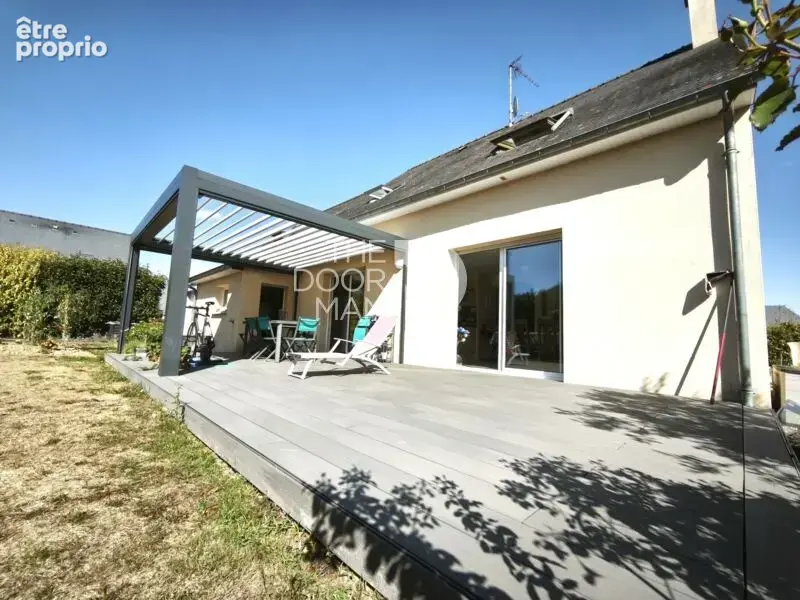 Maison à LA BAZOGE-MONTPINCON
