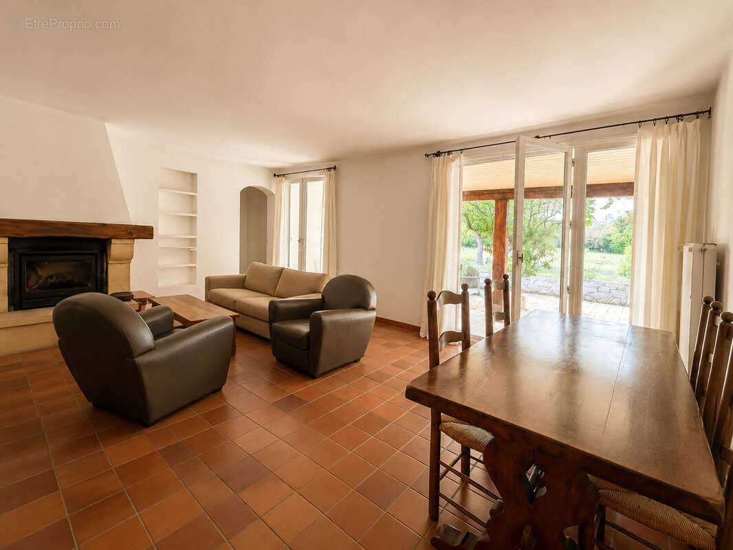 Maison à BOUC-BEL-AIR