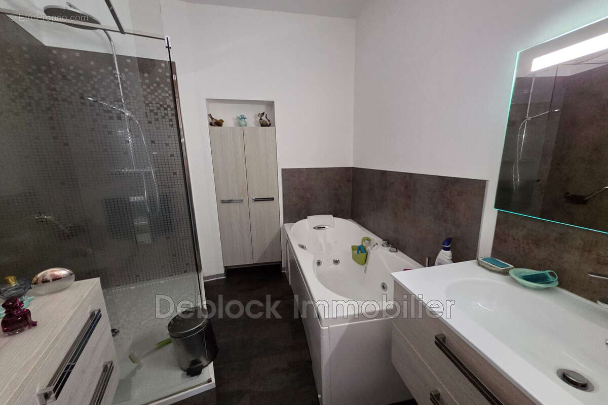 Maison 267 m² à Bergues  - photo 6