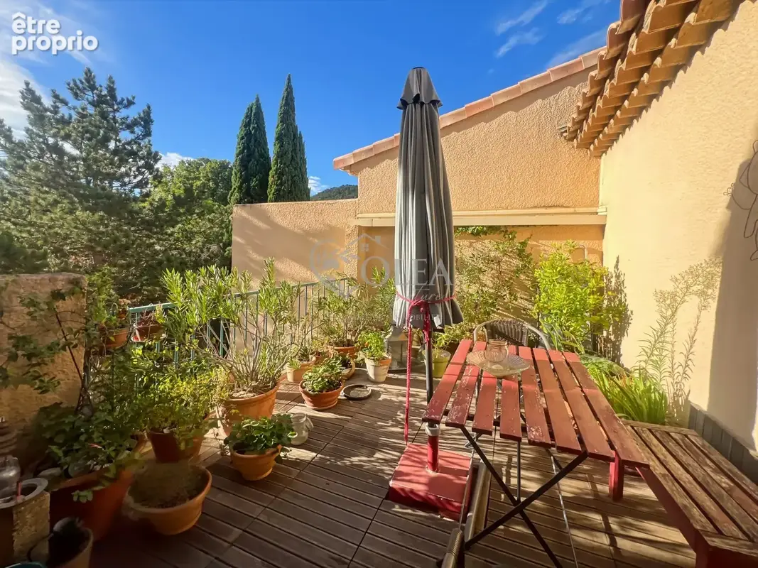 Photo Appartement à Le Tholonet au prix de 325 000€