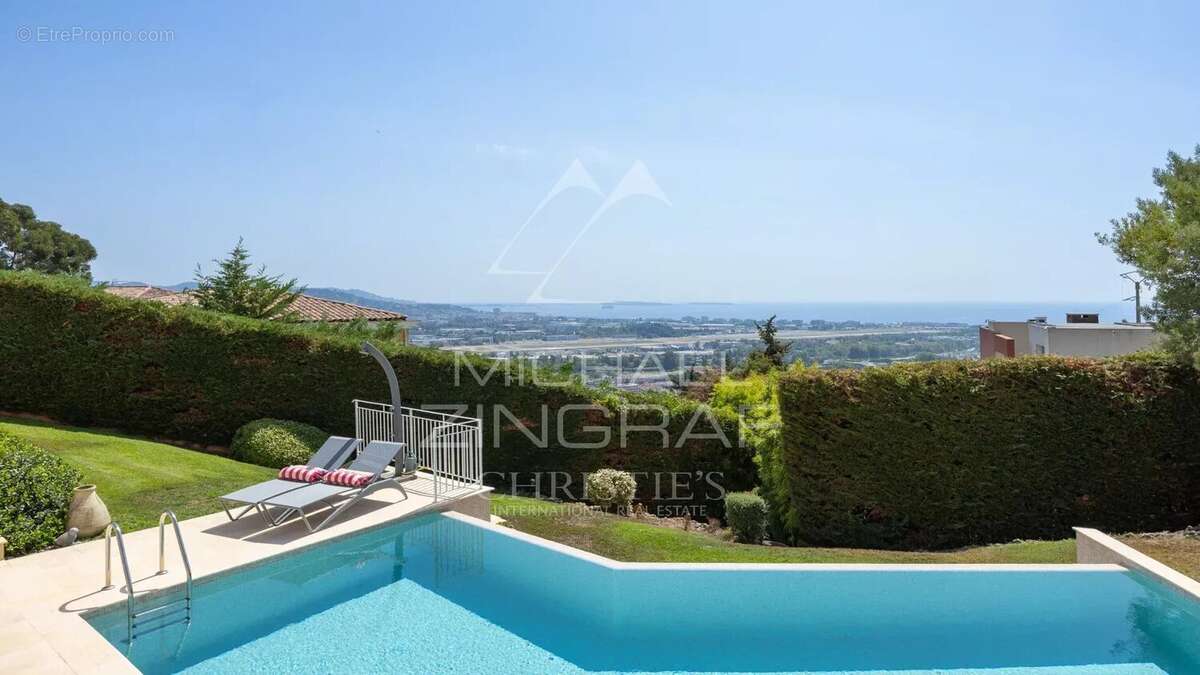 Mandelieu la napoule - propriété vue mer dans domaine privé - proche cannes - photo 9