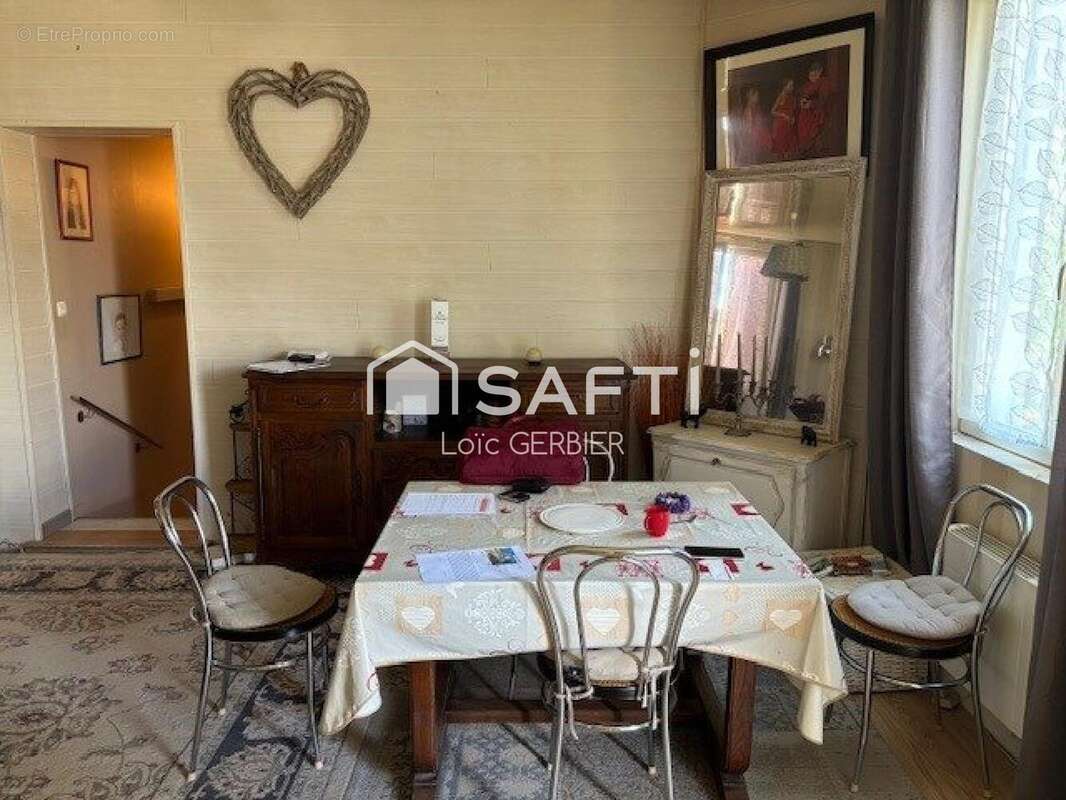 Photo 6 - Maison à NAZELLES-NEGRON