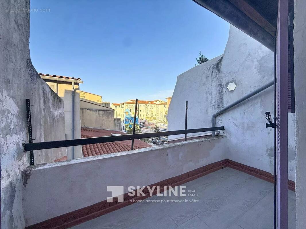 Appartement à MARSEILLE-2E