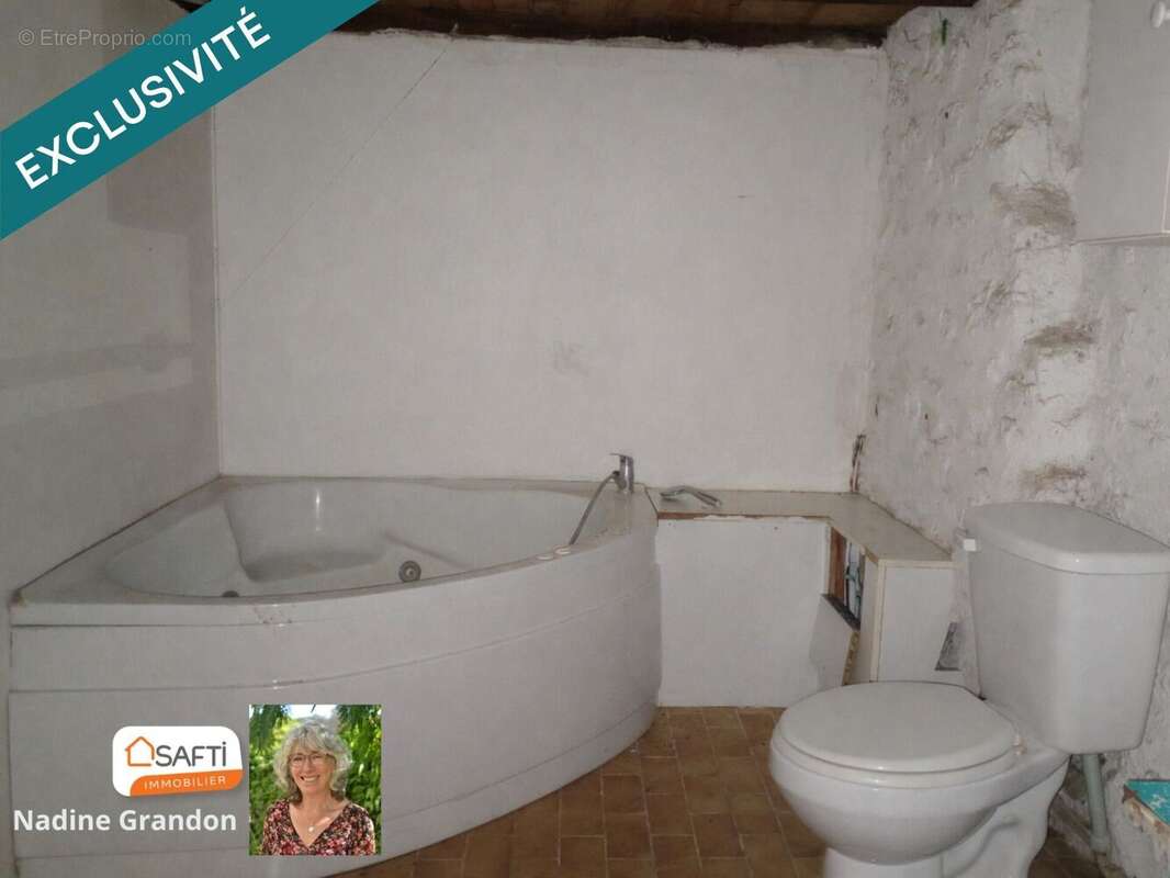 Maison 109 m² à Touverac  - photo 7