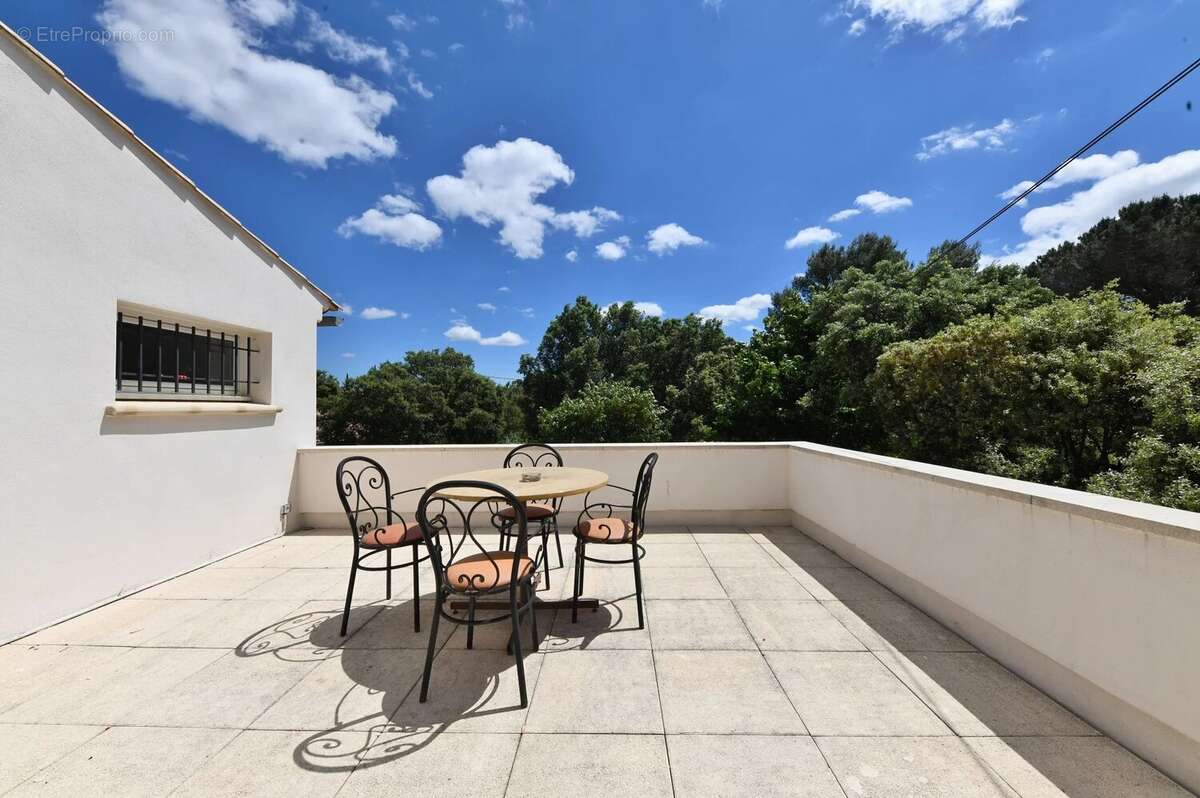 Maison à UZES
