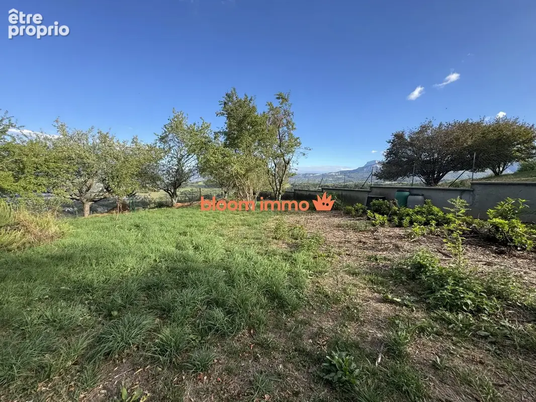 Photo Terrain à La Motte-Servolex au prix de 260 000€